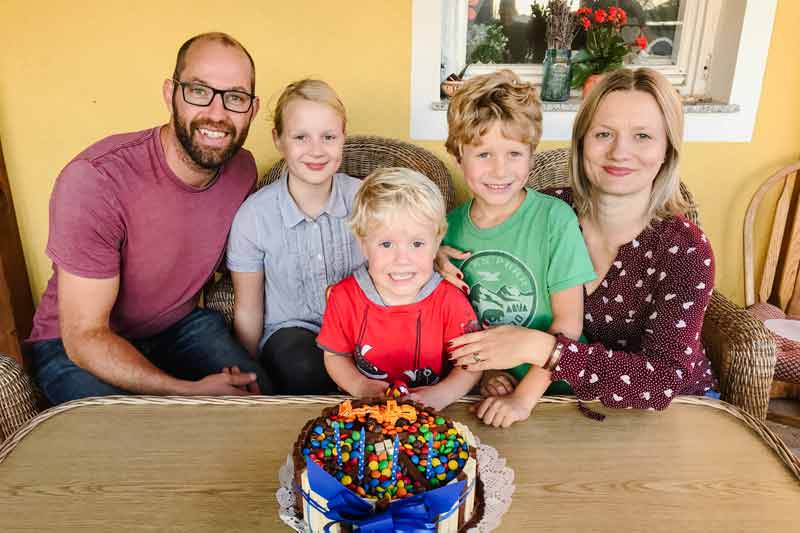 0e11223852_1606336480_outreach-global-partners-andrej-family